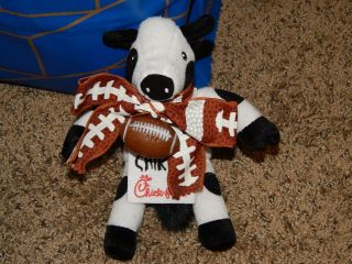 Chick - Fil - A Cow Football Themed Plush Stuffed Animal Eat Mor Chikin 2002 Collect
