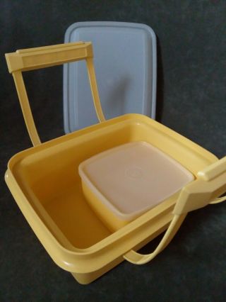 Vintage Tupperware 1254 Yellow Pack N Carry Lunch Box w/ Handle & Sheer Lid 2