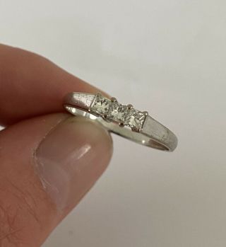 18ct White Gold 0.  60ct Princess Cut Diamond Three Stone Ring 18k 750.