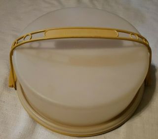 Tupperware 10 " Round - Cake Taker Carrier Keeper - 719 - 1 Gold Base