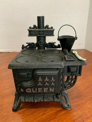 Vintage Miniature Queen Cast Iron Stove With 3 Accessories Very Cool Piece
