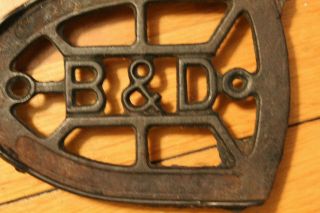 Collectible - Antique Cast Iron B & D Sad Iron Trivet 6 