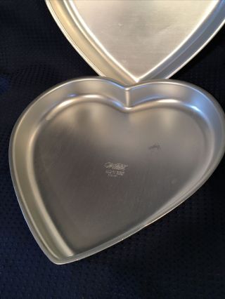 Wilton Heart Shaped Aluminum Cake Pans 502 - 951 2 pans 2