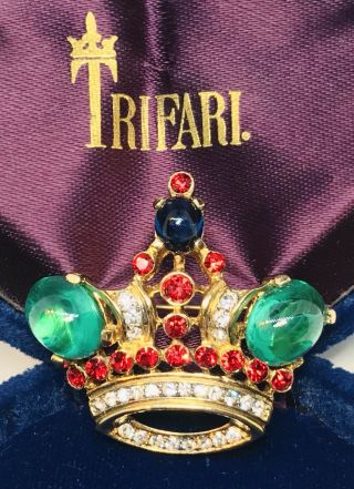 Vintage Trifari Alfred Philippe Emerald Cabochon Royal Coronation Crown Pin