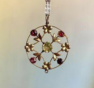 Victorian Delicate 9ct Gold Pendant With Garnet & Peridot Centre Uk Postage