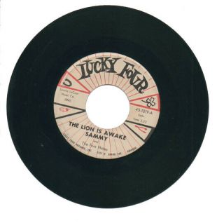Sammy & The Five Notes 45 Rpm Promo Record Doodle Bug Twist / The Lion Is Awake