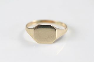 Solid 10k Gold Engraveable Ring Size 6.  75 6785