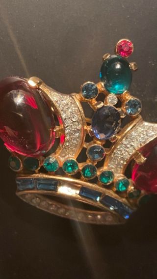 Large Gold Tone TRIFARI Alfred Philippe Ruby Cabochon Royal Coronation Crown Pin 3