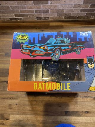 Funko Batman Classic TV Series Wacky Wobbler Bobble Car Batmobile NIB 2