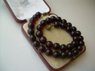 Antique Art Deco Dark Cherry Amber Bakelite Bead Necklace 22.  80 Grams
