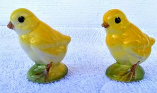 Vintage - Ceramic Chicks Salt And Pepper Shakers - Made In Japan