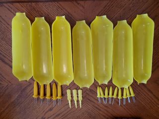 8 Corn Dishes And 16 Corn On The Cob Holders Yellow - Fun And Practical.  Vintage