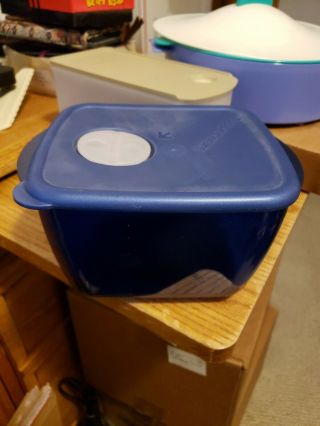 Dark Blue Tupperware 6.  25 Cup Vented Rock - N - Serve Microwave Container,  Lid 3384
