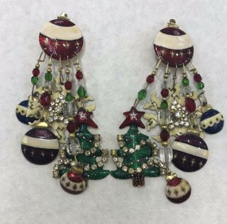 Pre - Owned Vintage Lunch At The Ritz Christmas Clip Back Dangle Earrings