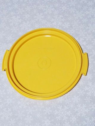 Tupperware Toys Child Size Mini Yellow Cake Taker Base 1498 Only