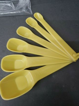 Vintage Kitchen 6 Pc Utensil Measuring Spoon Set 2231 - 6 2 Tupperware