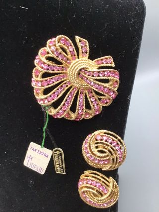 Crown Trifari Signed Brooch & Clip Earring Set Gold And Pink Rhinestone - Tags