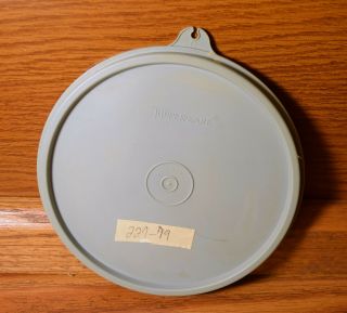 Tupperware Gray Round 6 " Replacement Lid 227 - 79