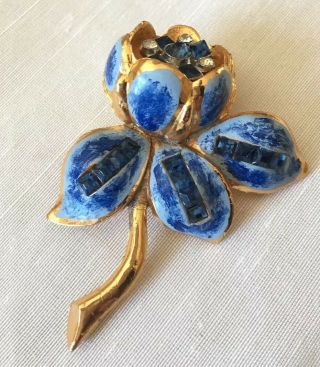 Vintage Rare Coro Blue Enamel Rhinestone Trembler On Spring Flower Fur Clip Pin