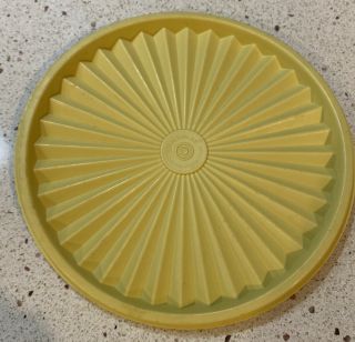 Tupperware Pale Yellow Round Servalier Replacement Lid Seal 806 - 1,  7 1/2 " Wide