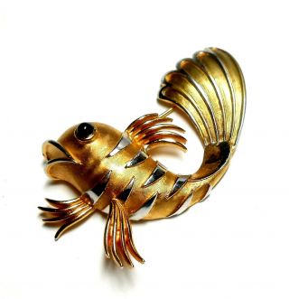 Signed Trifari Gold Tone Fish W/ Red Cabochon Eyes Circa 1950