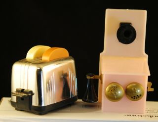 Vintage Salt And Pepper Shakers S&p - Old Time Telephone And Toaster Ex
