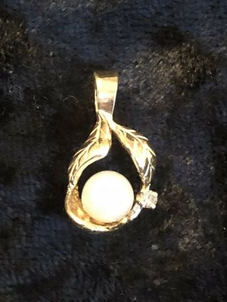 Vintage 14k Gold And Diamond Pendent With Pearl From Hawaii