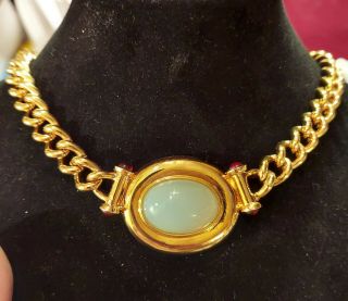 Dazzling Vintage Elizabeth Taylor For Avon 18k Gold Plated Faux Jade And Red Gri