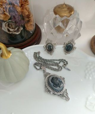 Vintage Whiting And Davis Necklace And Earrings Set Carved Rose Flower Silver
