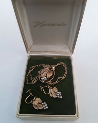 Vtg Krementz Gold Overlay Faux Pearl Grapes Pendant Necklace Earrings Set
