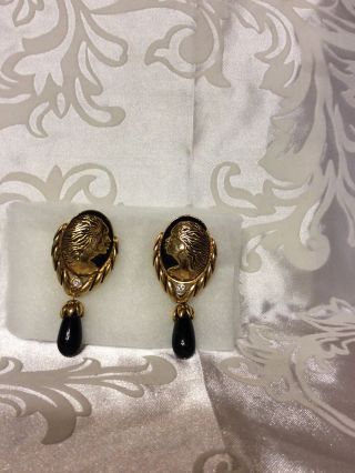 Vintage 1994 Coreen Simpson For Avon Gold Tone Cameo Earrings Signed.