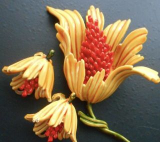 Vintage Signed Art Demi Parure Yellow Orange Figural Flower Brooch Clip Earrings