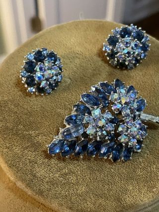 Vintage Crown Trifari Brooch And Earring Set Bright Blue Stones