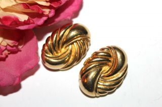 CHRISTIAN DIOR COUTURE SIGNED DESIGNER GOLD PLATE RUNWAY BOLD EARRINGS ED4 2
