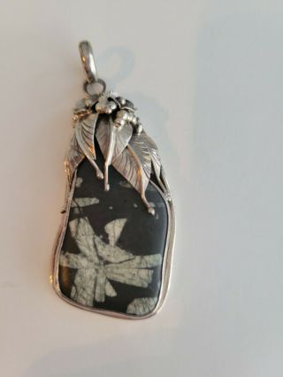 Vintage Southwest Native Sterling Silver Black And White Fossil Stone Pendant