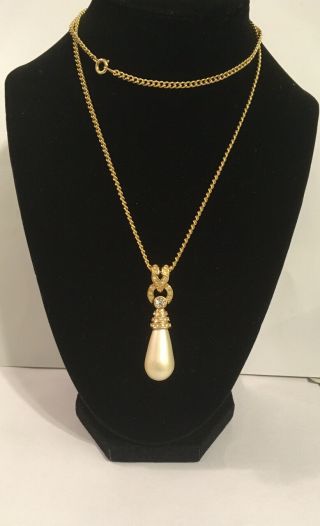 Vintage Joan Rivers Faux Pearl And Crystals Necklace,  Gold Tone.  Long Chain.