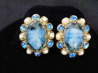 Vtg.  Gold Tone Blue Marbled Glass Cabochon Rhinestones Beads Clip Earrings 8655