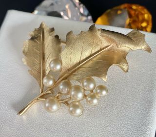 Vintage Crown Trifari Gold Tone Curled Leaf Brooch Faux Pearls Perfect Fall Pin