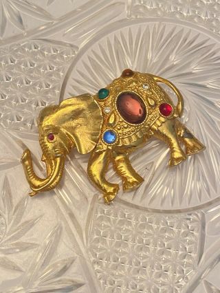 Vtg Figural Elephant Brooch Pin Gold Guilt Metal Gripoix Glass Cabochon