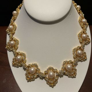 Stunning Vintage Estate Gold Tone Faux Pearls And Rhinestones Choker Necklace.