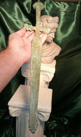 Museum Grade 1200 B.  C.  Ancient Luristan Bronze Short Sword Dagger Rams Heads