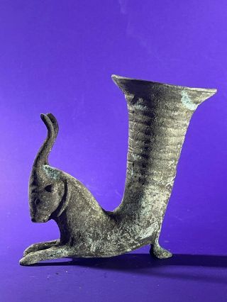 CIRCA 500 BCE ANCIENT PERSIAN BRONZE FLUTED RHYTON - RAM HEAD WITH LARGE HORNS 3
