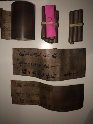' Heroes ' screen props - Ancient scrolls 3