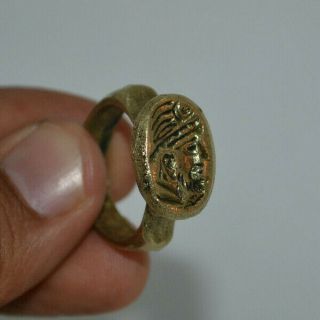 Detector Finds Ancient Roman Bronze Ring Depicting Emperor Ca 1500 Ad Very Rare