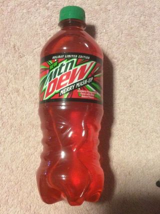 2018 Mtn Mountain Dew Merry Mash - Up 20 Oz Bottle Holiday Limited Edition