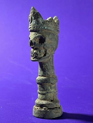 Ancient Luristan Bronze Idol Statuette Of Crowned Skull - Gothic - Circa 1000bc