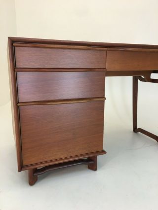 Honduran Mahogany Desk by Hickory Manufacturing vintage 1950s mcm retro 3