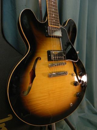2006 Gibson Es - 335 Dot,  Vintage Burst,  Figured Maple,  Great Guitar Light Weight