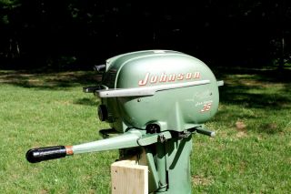 Vintage Johnson Seahorse Outboard Motor 25 Horse 1950s RD - 16 w/ Tank 2