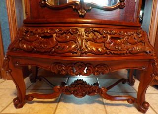 Vintage Hand Carved Early 1940 ' s Rococo Revival Style Mahogany Curio Cabinet 2